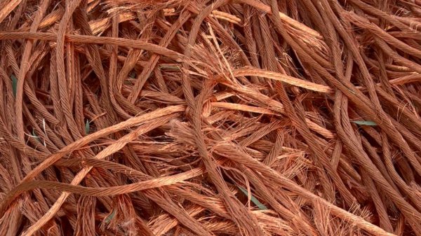 短线免息配资炒股 铜价破 7.7 万！电缆回收商别犹豫，这波红利抓住就赚